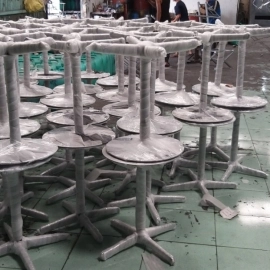 GIA CÔNG BÀN KIM LOẠI 01