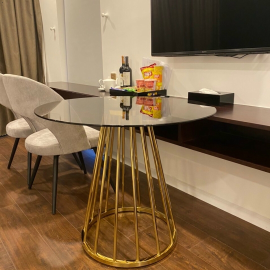 BÀN INOX ĐẸP 02
